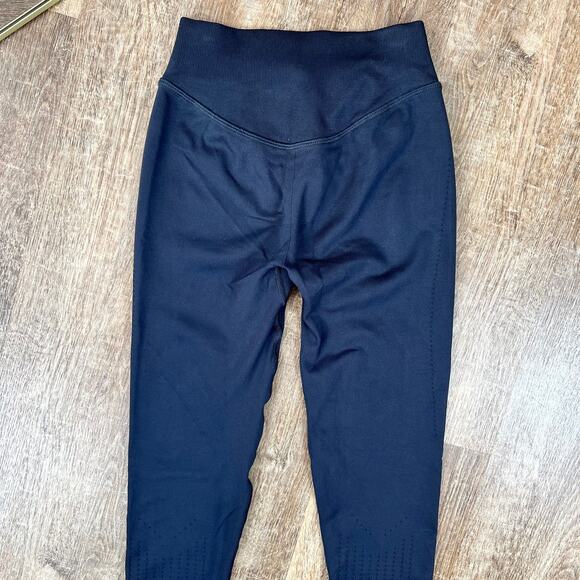 Gymshark Black Sweat Seamless Leggings - Picture 4 of 6